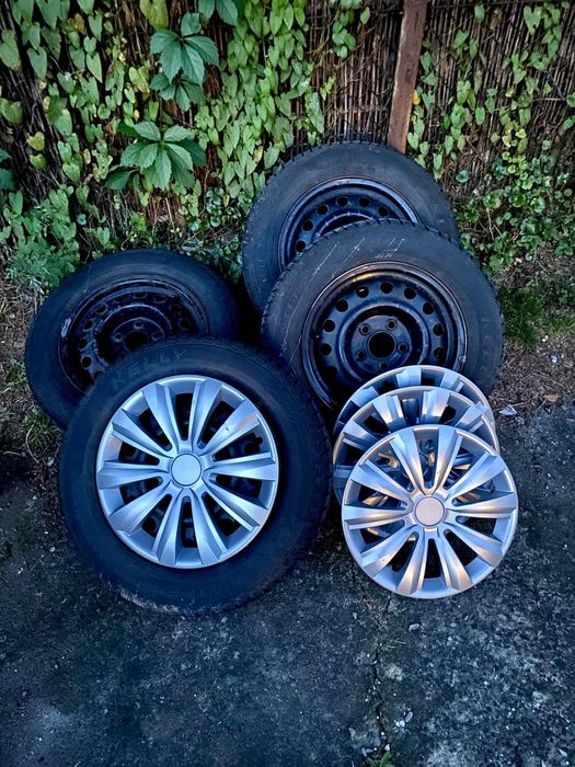 Opony zimowe Kelly 195/65/R15 91T, komplet: felgi Hyundai I30 kołpaki