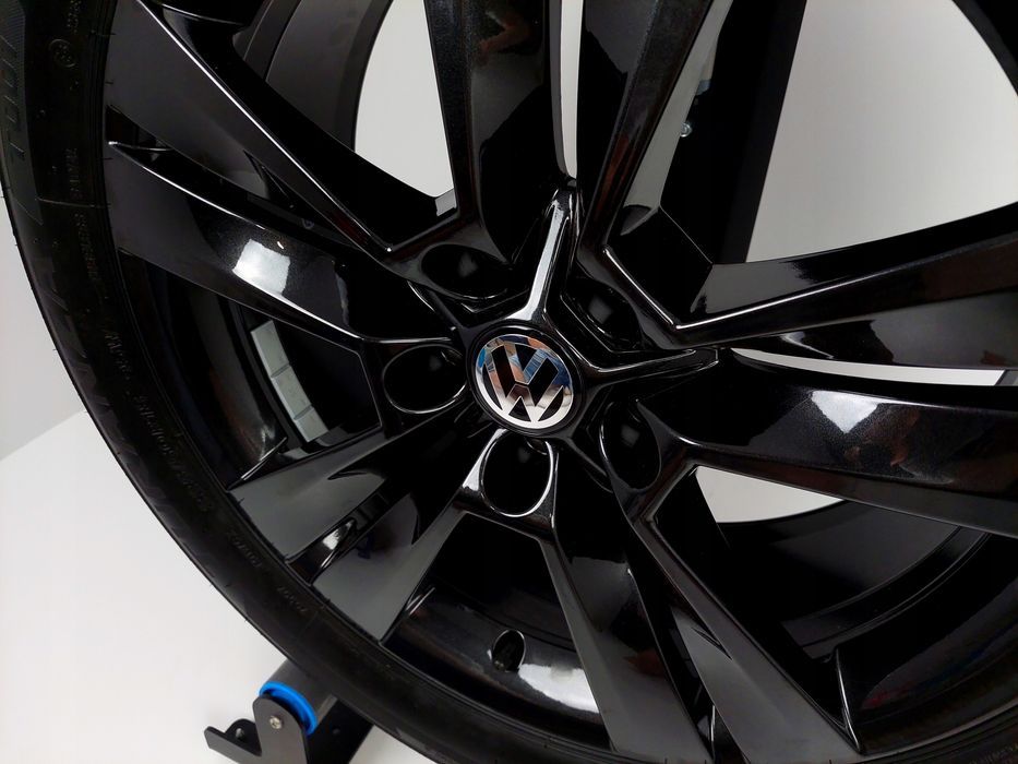 NOWE Koła Felgi Volkswagen 18" Golf Jetta Passat Tiguan Touran