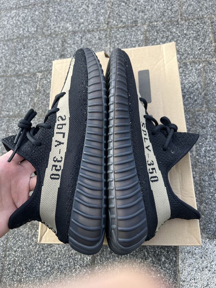 Adidas Yeezy Boost 350 V2 Core Black Green sneakersy czarne 46 2/3