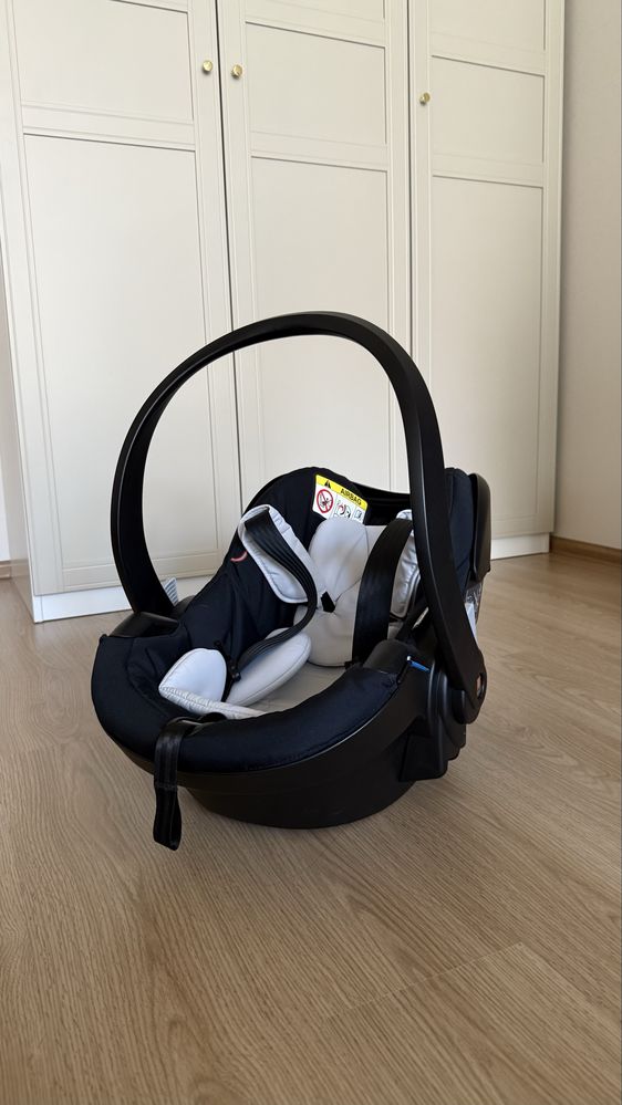 Автокрісло BABYZEN iZi Go Modular by BeSafe Black