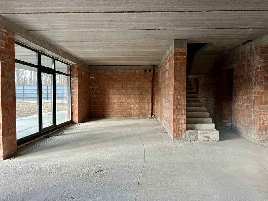 Якісний будинок 206 м2 в закритому котеджному містечку. 10 соток