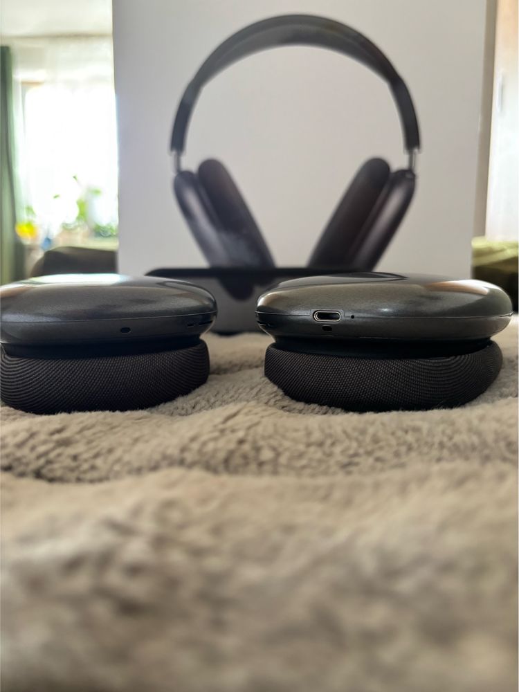 AirPods Max Space Gray