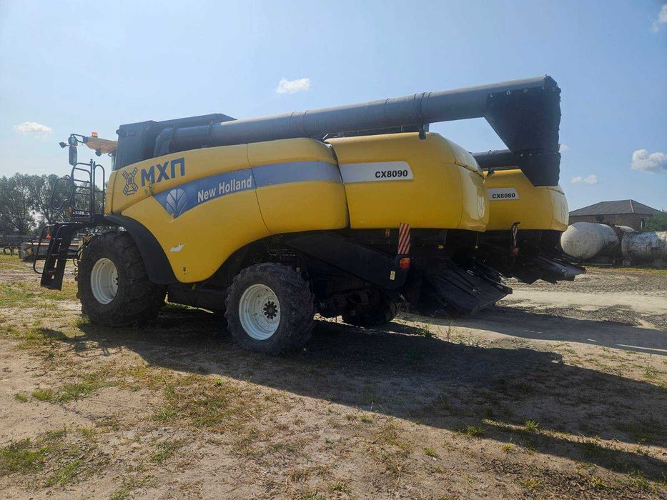Комбайн зернозбиральний New Holland-CX8090