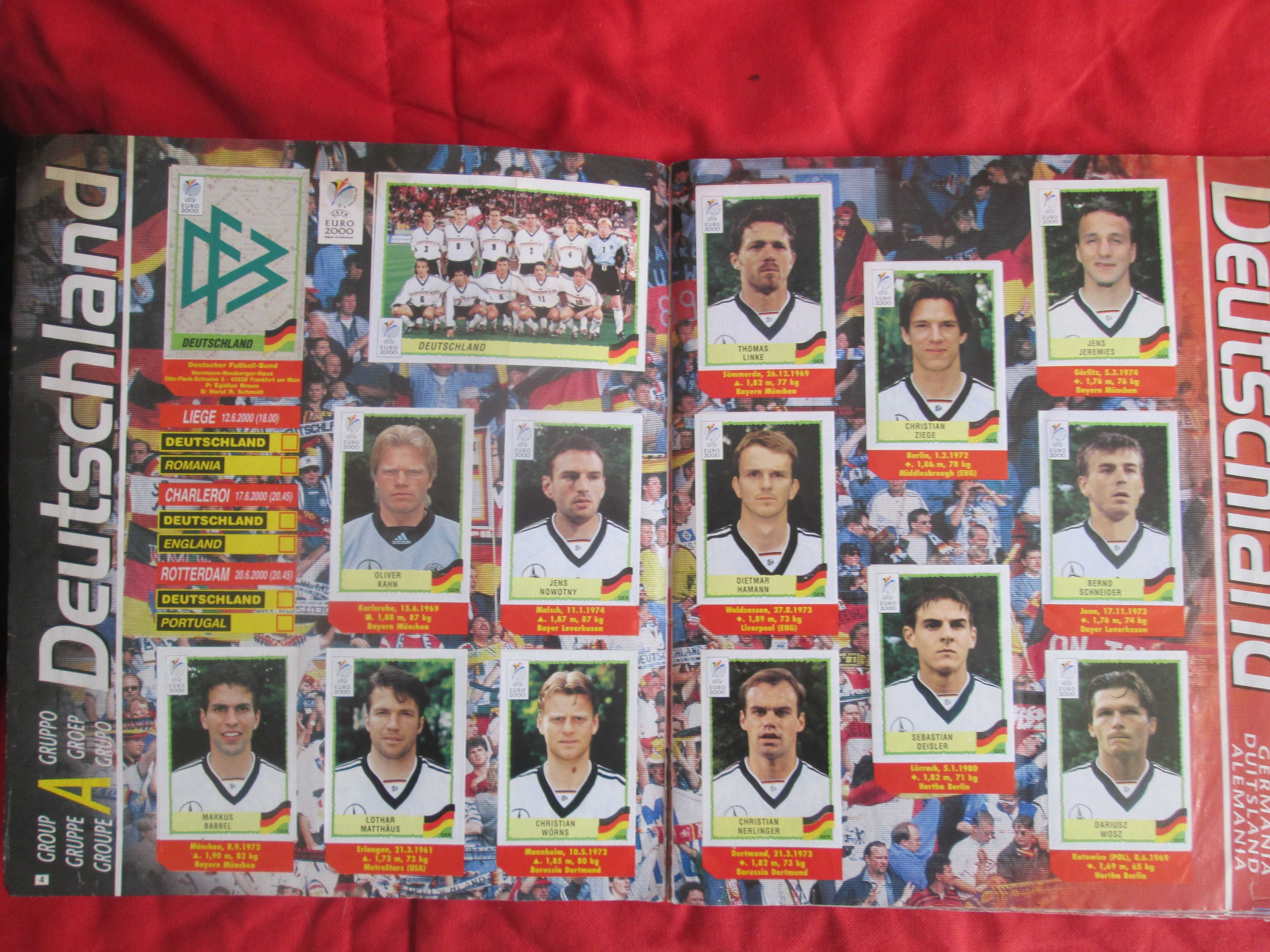 Caderneta completa de cromos Panini do EURO 2000