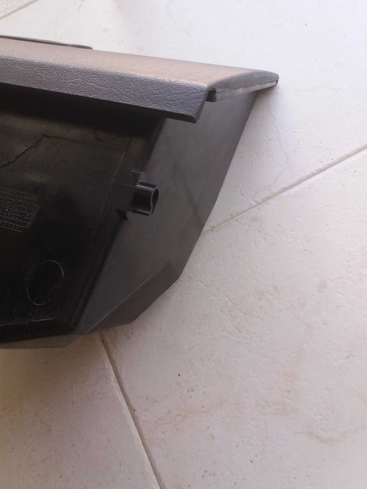 Peugeot 205 GTi Porta Luvas Preto