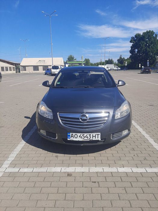 Опель Інсігнія 2012р,2,0д