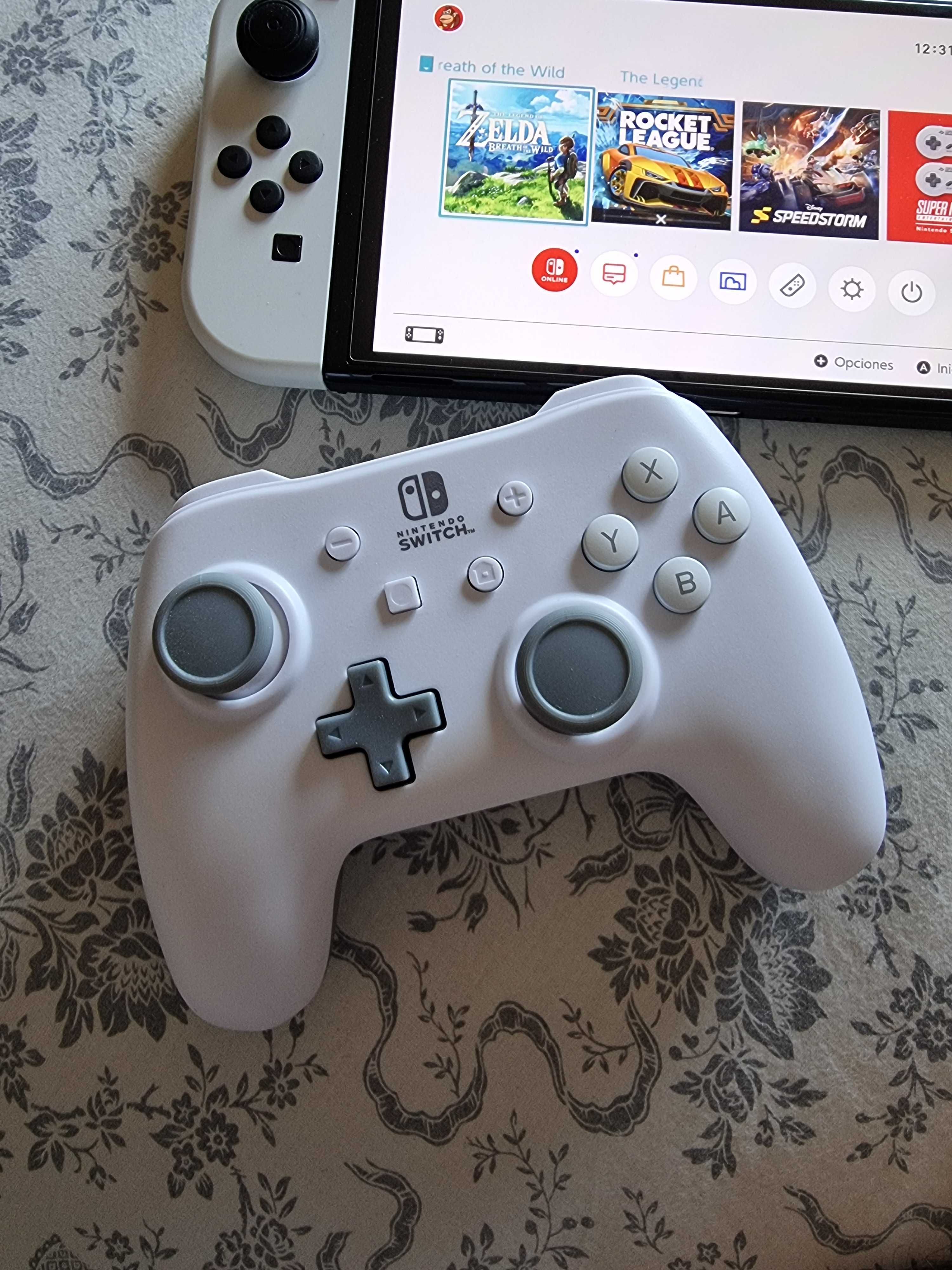 Vendo Nintendo Switch Oled