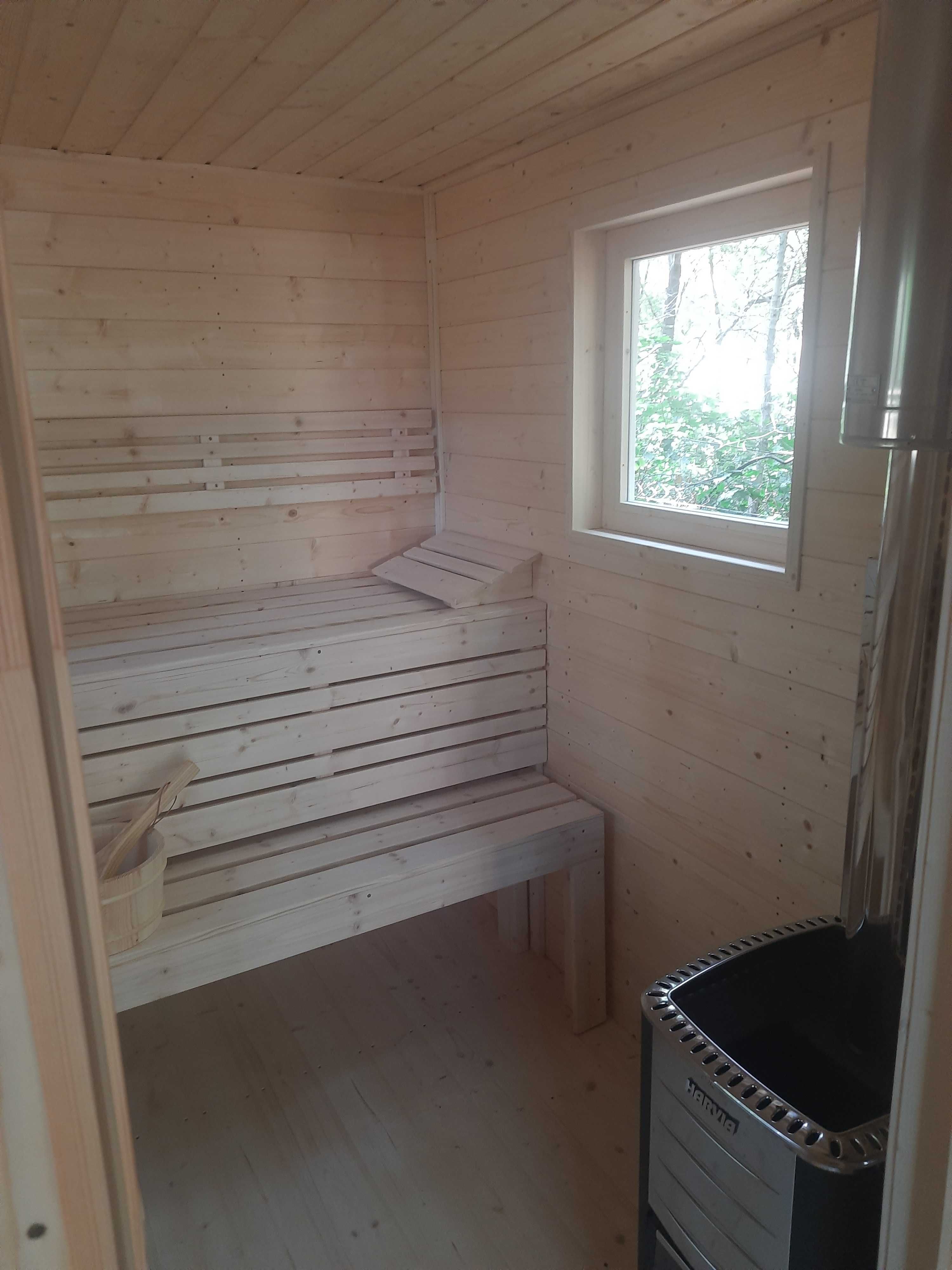 Sauna ogrodowa z przedsionkiem