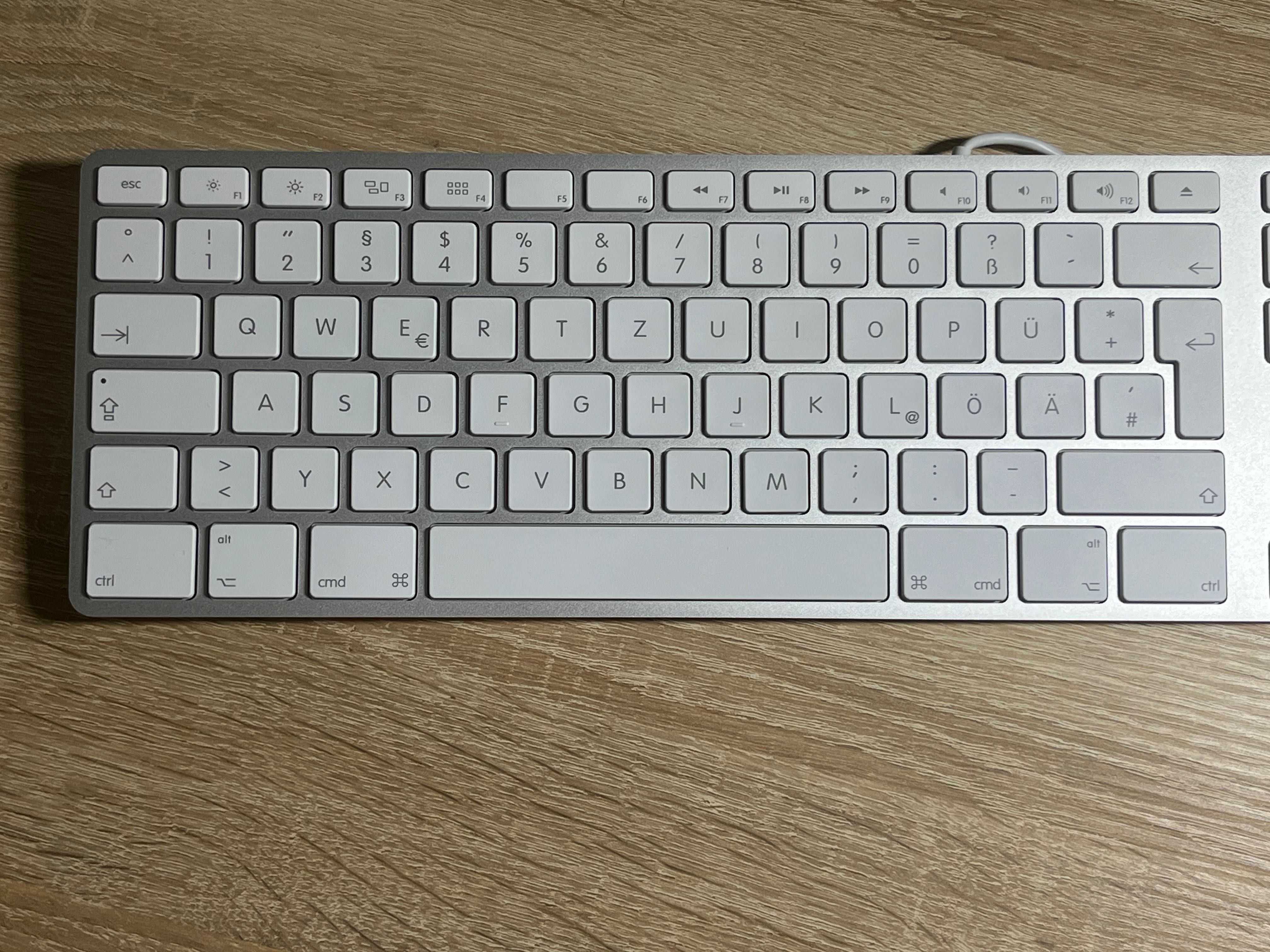 Клавіатура Apple Leyboard