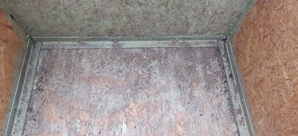 przyczepka do traktorka ogrodowego, wysokie burty, mocne koła i piasty