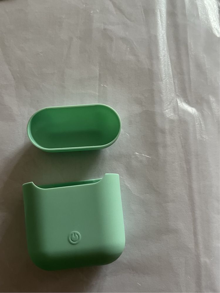 Футляр для навушників AirPods 1/2 Slim Колір: салатовий