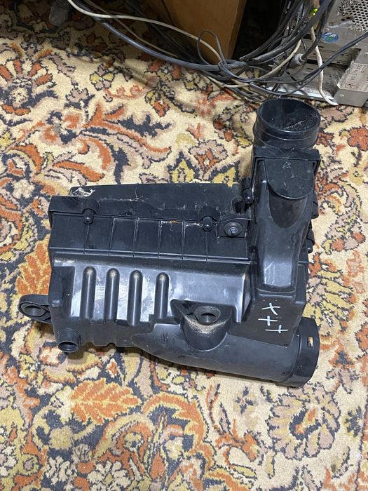 Корпус воздушного фильтра  Volkswagen