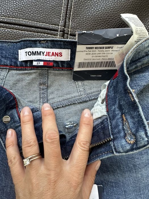Джинсы Mom Tommy Hilfiger