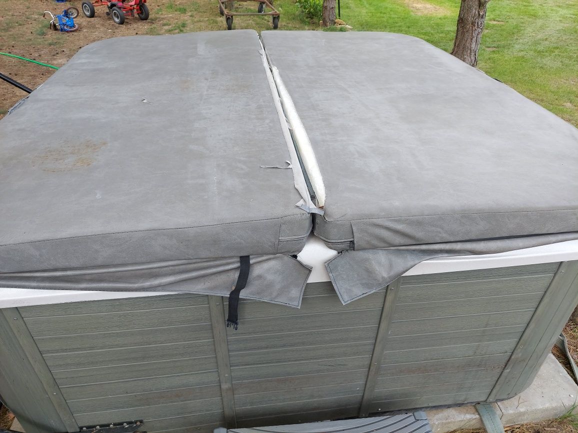 Jacuzzi ogrodowe 5 osobowe 2m x 2m Premium Leisure na Balboa.