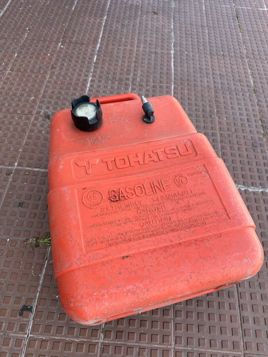 Deposito barco Tohatsu 25L