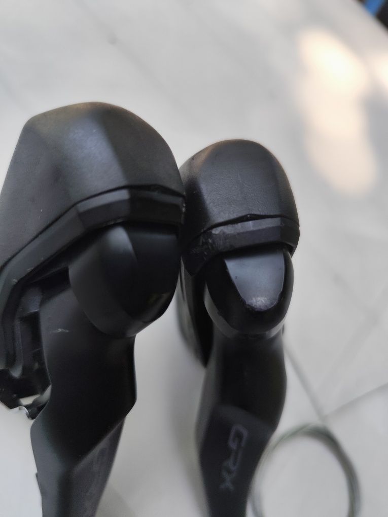 Klamkomanetki Shimano GRX RX600 2x11