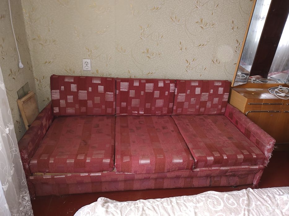 Диван віддам даром, самовивіз