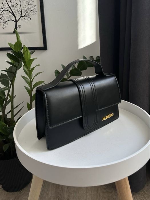 Популярна трендова сумка в стилі жакмю jacquemus