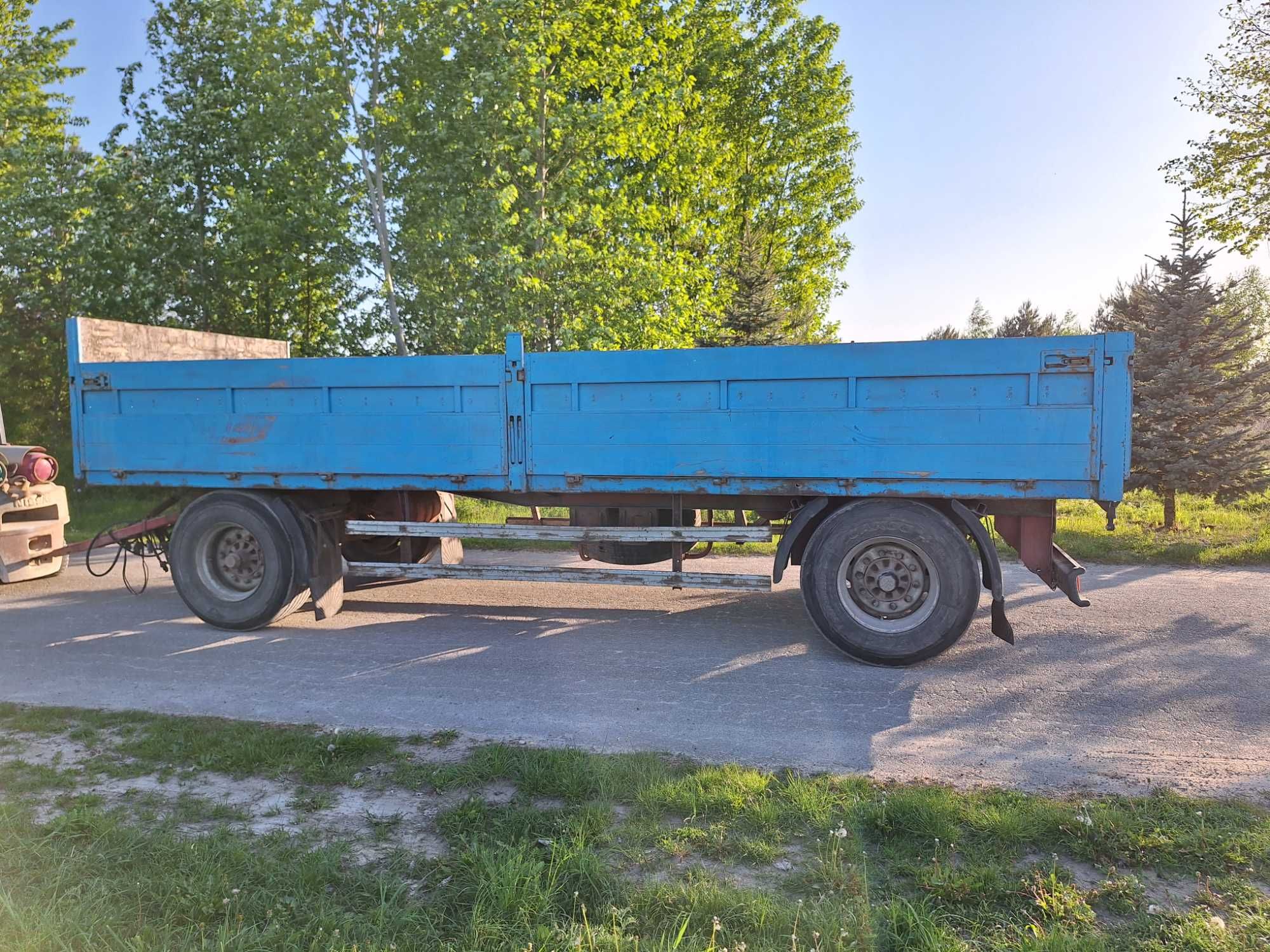 Przyczepa ciezarowo rolnicza do bel zborza