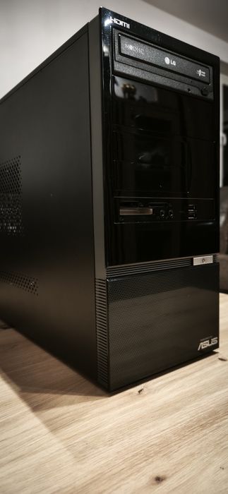 Komputer stacjonarny Asus i3/8GB/250SSD