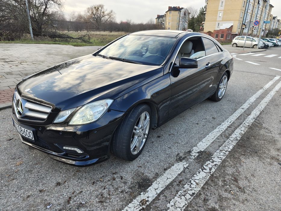 Na sprzedaż Mercedes E klasa 350 benzyna 2010 rok