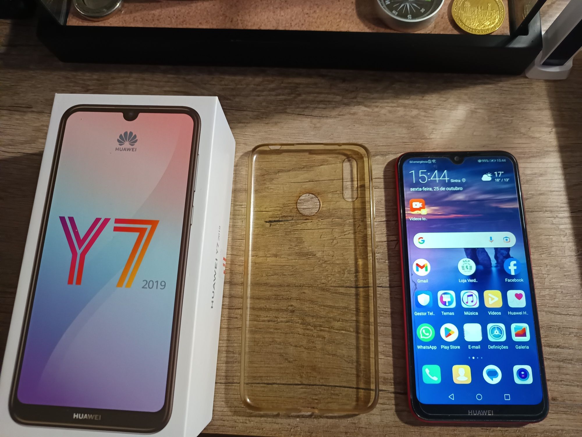 Vendo telemóvel huawei y7 2019 vai com relógio eletrónico marca é mi