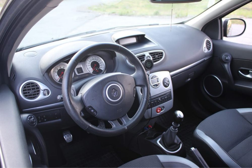 Renault Clio 3 GT 1.6 128KM