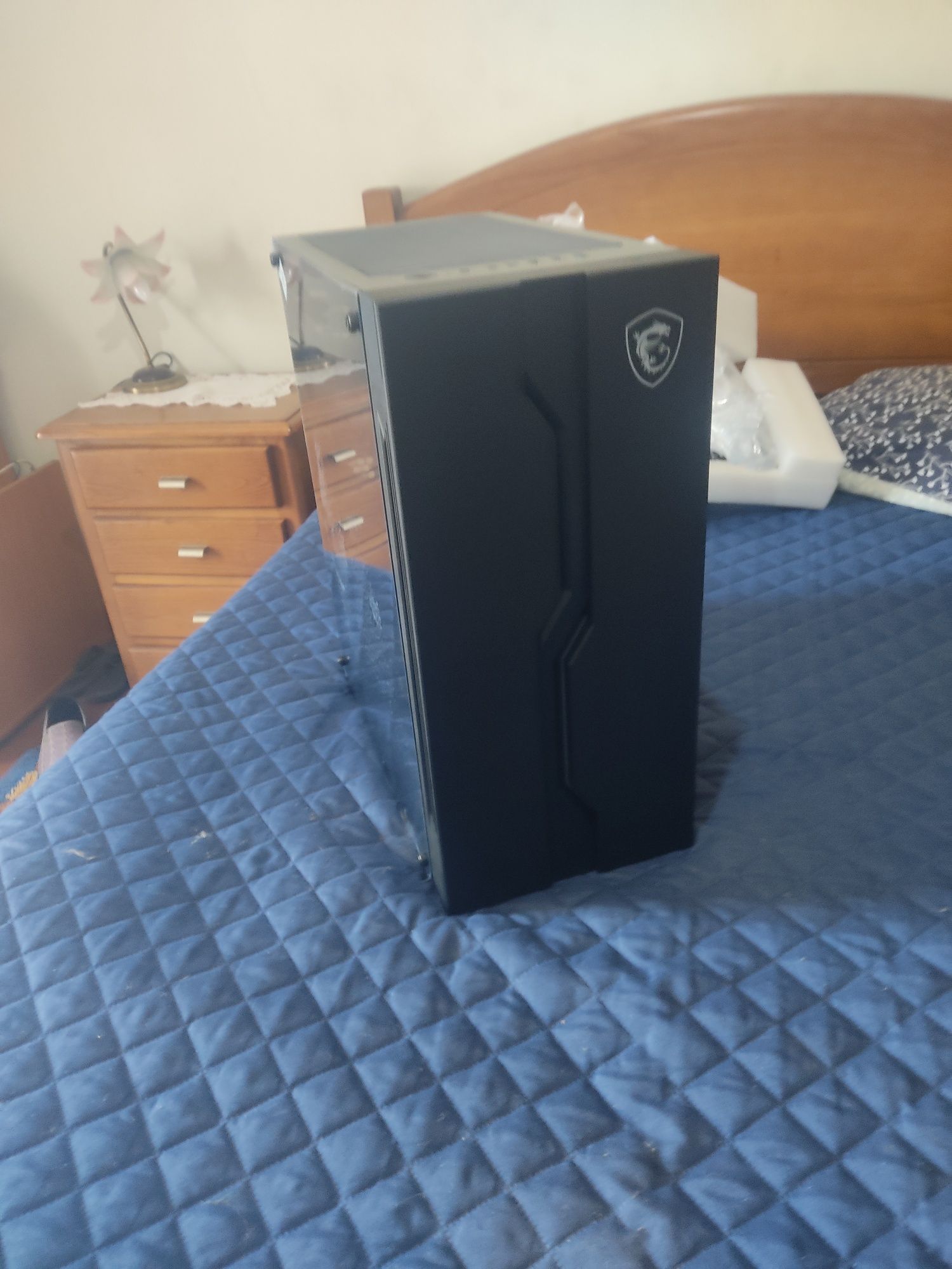 Caixa MSI Vampiric 010 RGB