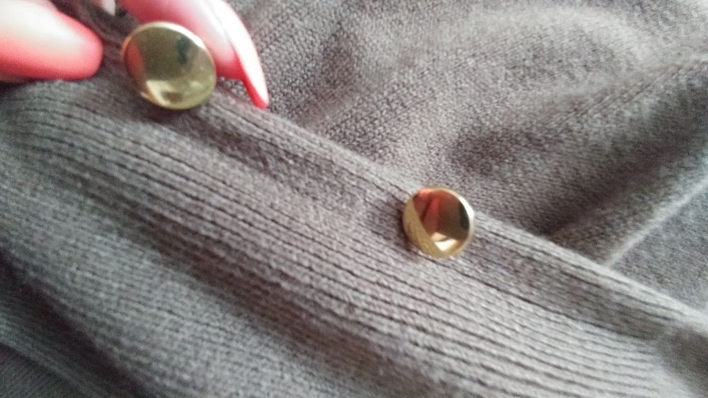 Sweter khaki Dłuższy tył ozdobne guziki do legginsów jeansów XL XXL