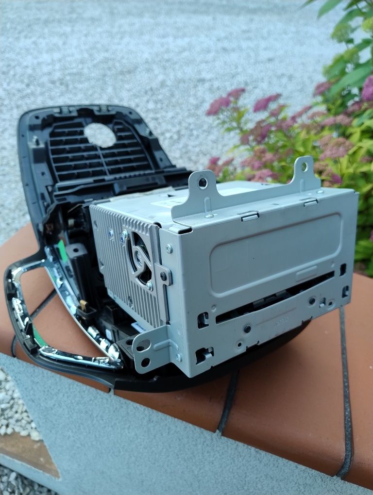 Panel + radio Zafira C