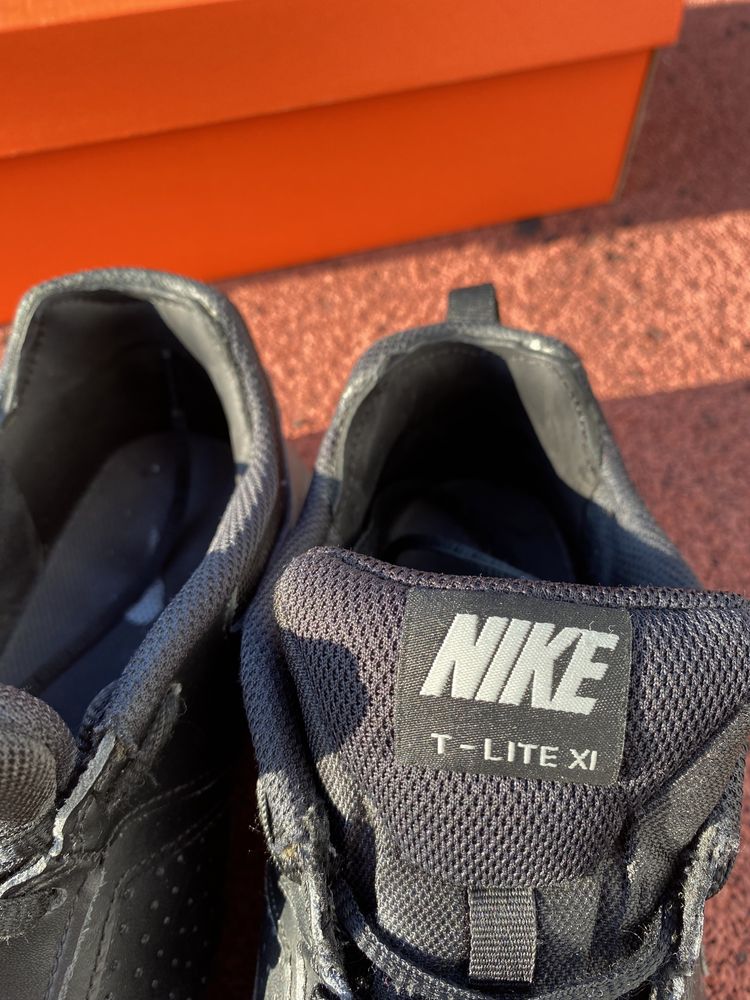 Кроссовки  Nike