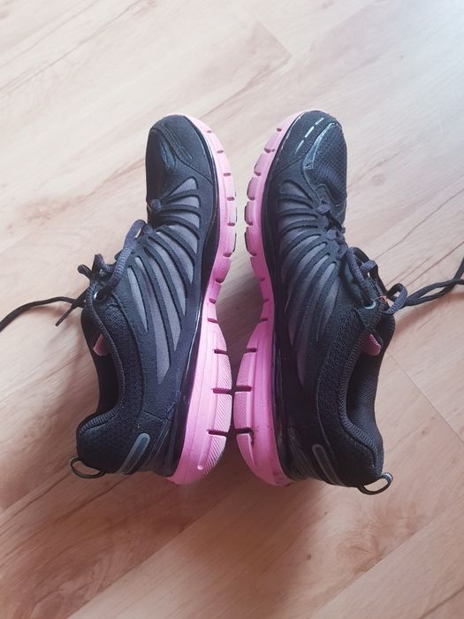 Buty sportowe damskie Skechers Tone Ups 7,5 M Toning rozmiar 38.