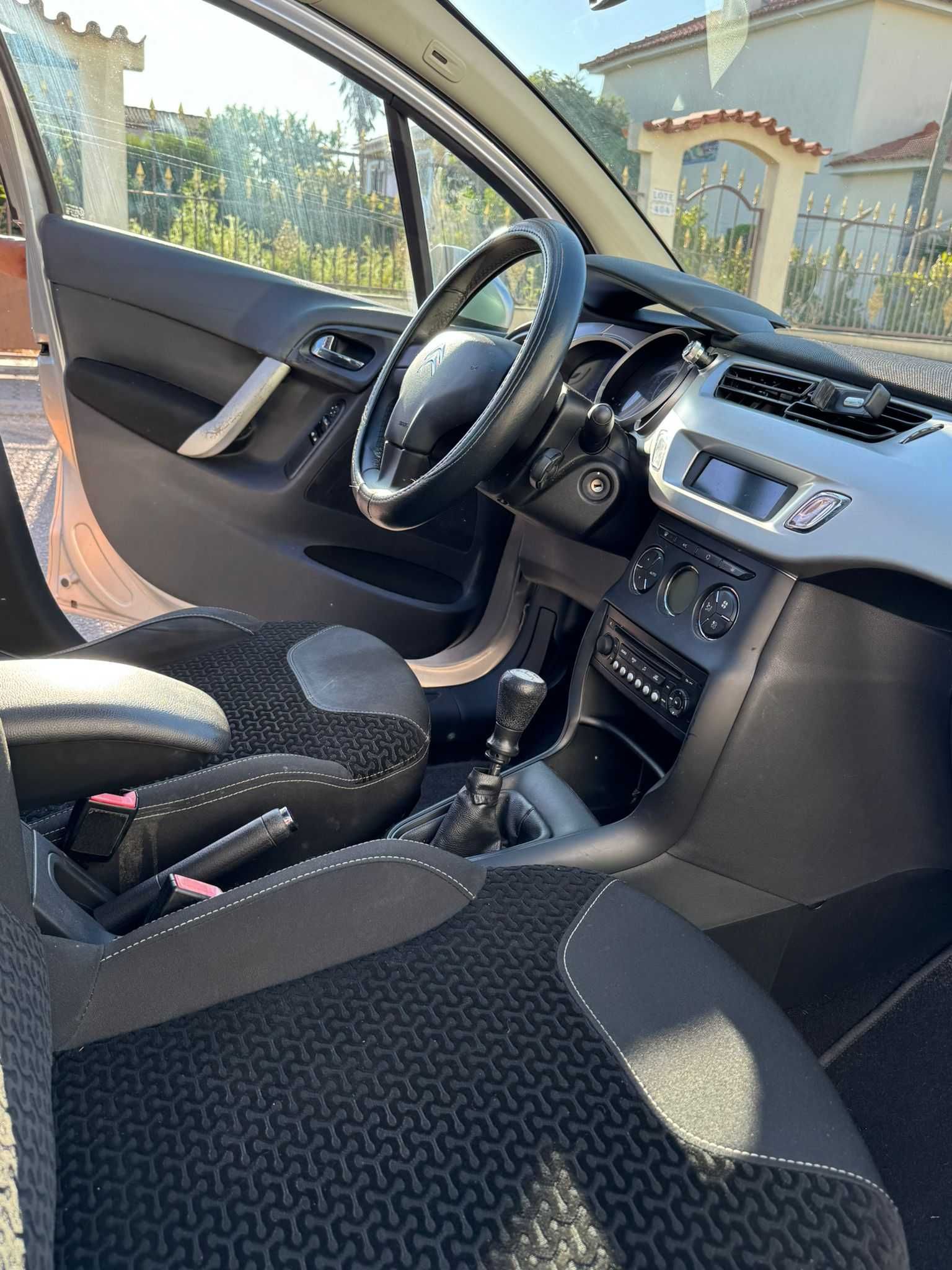Carro Citroen- Apenas com 84.838 km