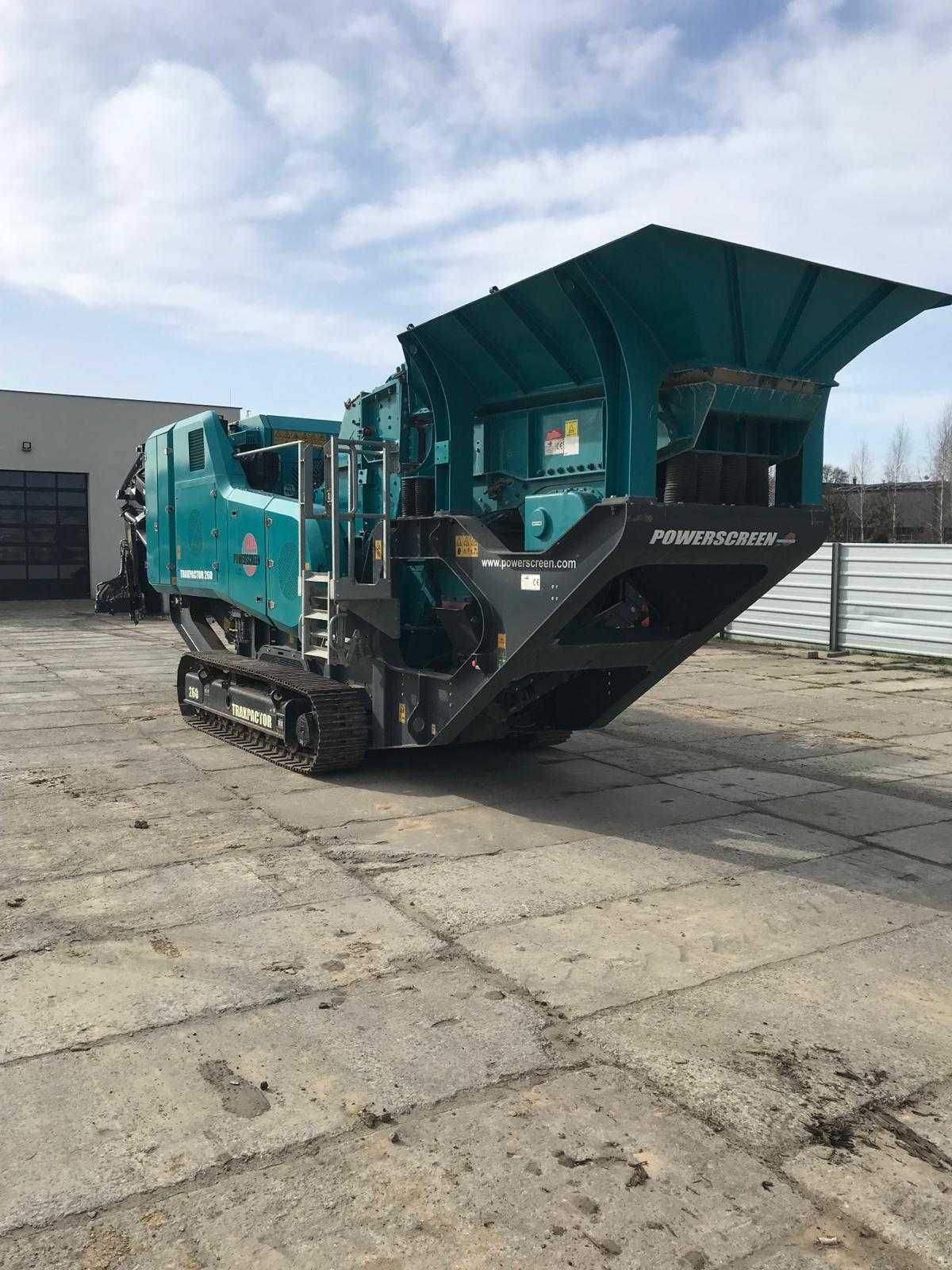 Kruszarka Powerscreen Trakpactor 260