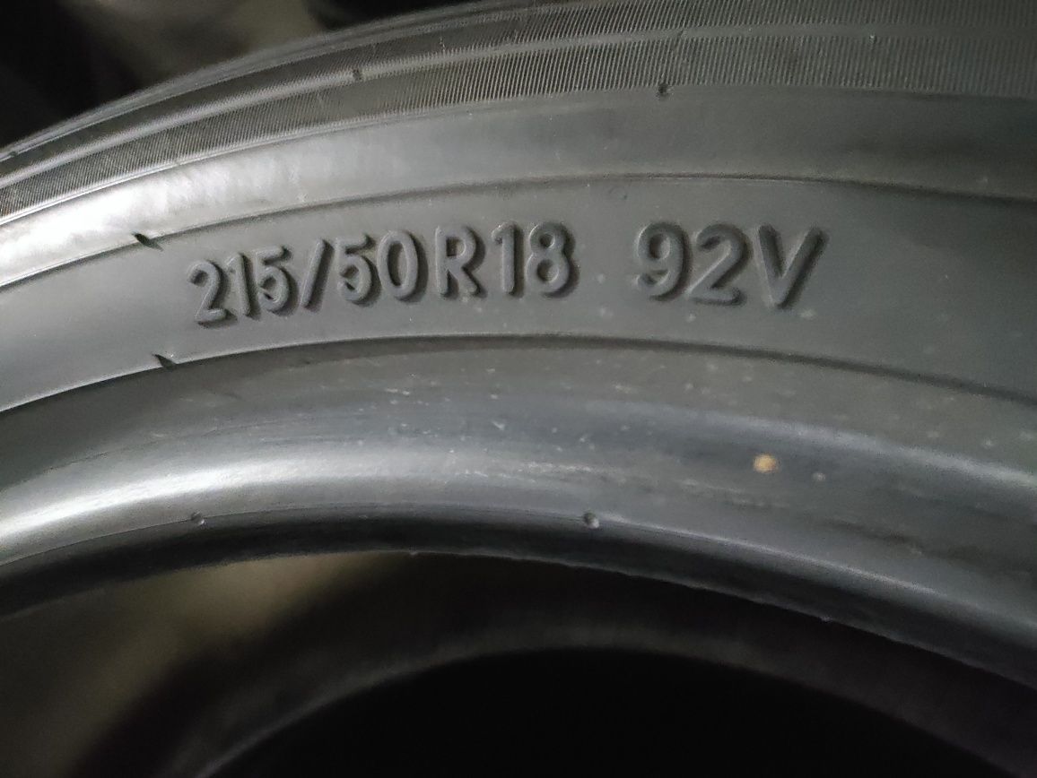 Шини резина літо 215/50 R18 Toyo proxes R40