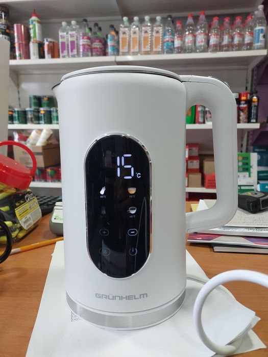 Елетрочайник Grünhelm