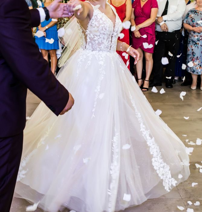 Suknia ślubna kremowo-brzoskwiniowa