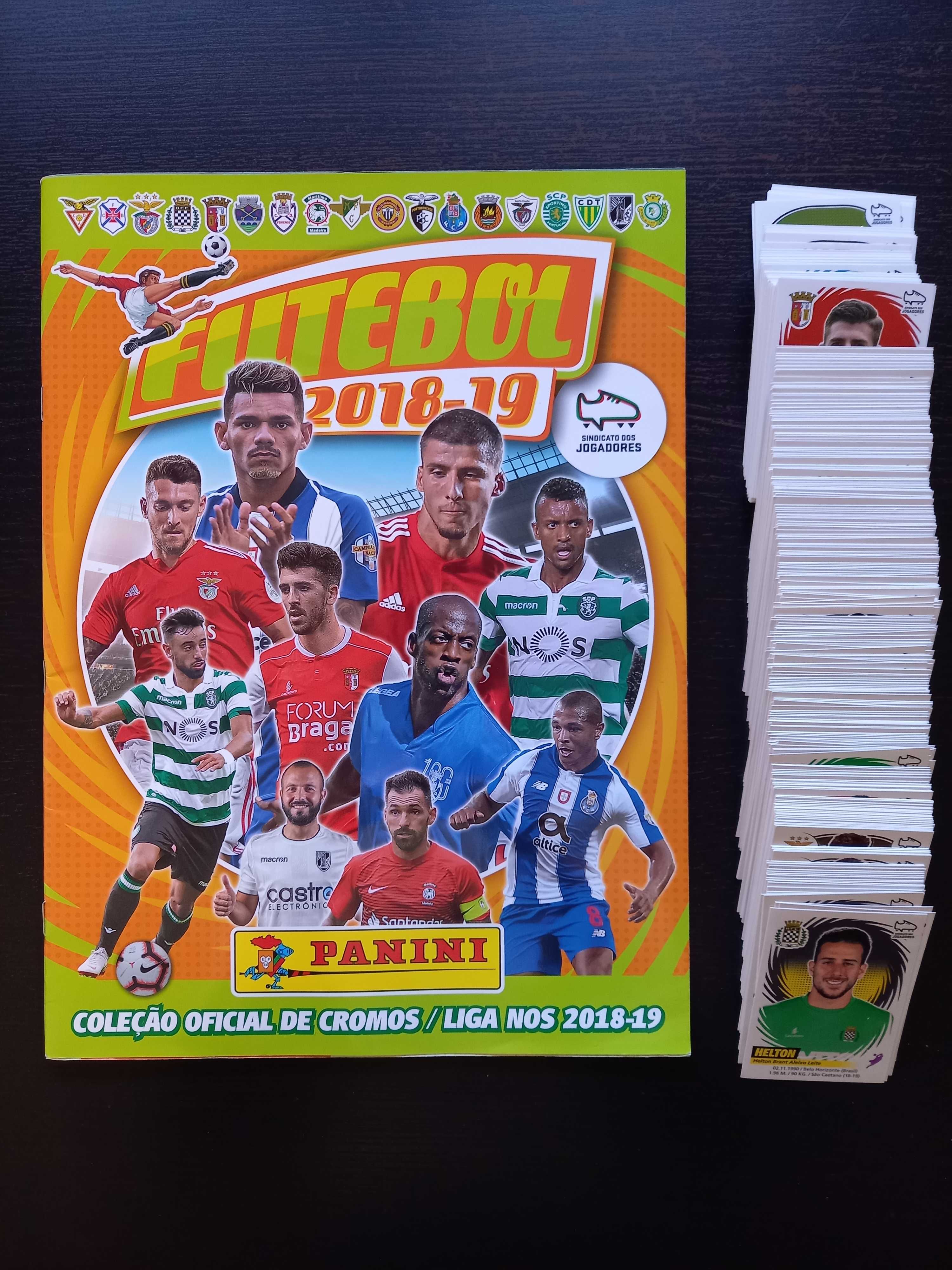 Colecção completa(Cromos por colar+Caderneta)Liga Nos Futebol 2018-19