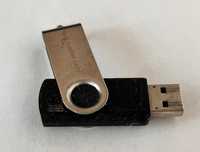 Składany pendrive 4GB – praktyczny nośnik danych (czarny)
