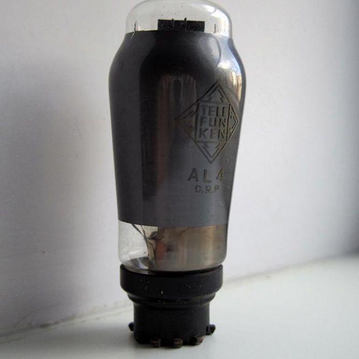 Радиолампы: AZ-1, AL-4 Telefunken, 6SN7, 6L6WGB Sylvania, ГУ-72, 6ф6