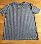 Tshirt cinzenta as riscas - Zara