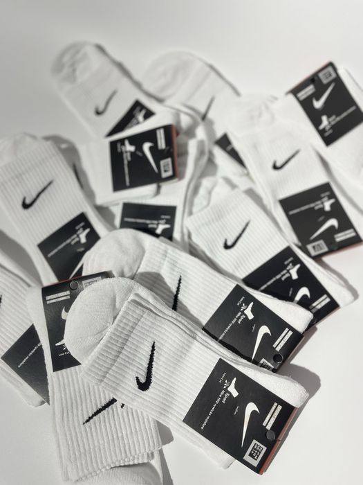 Білі високі шкарпетки Nike / Білі носки Найк / Носки для спорту