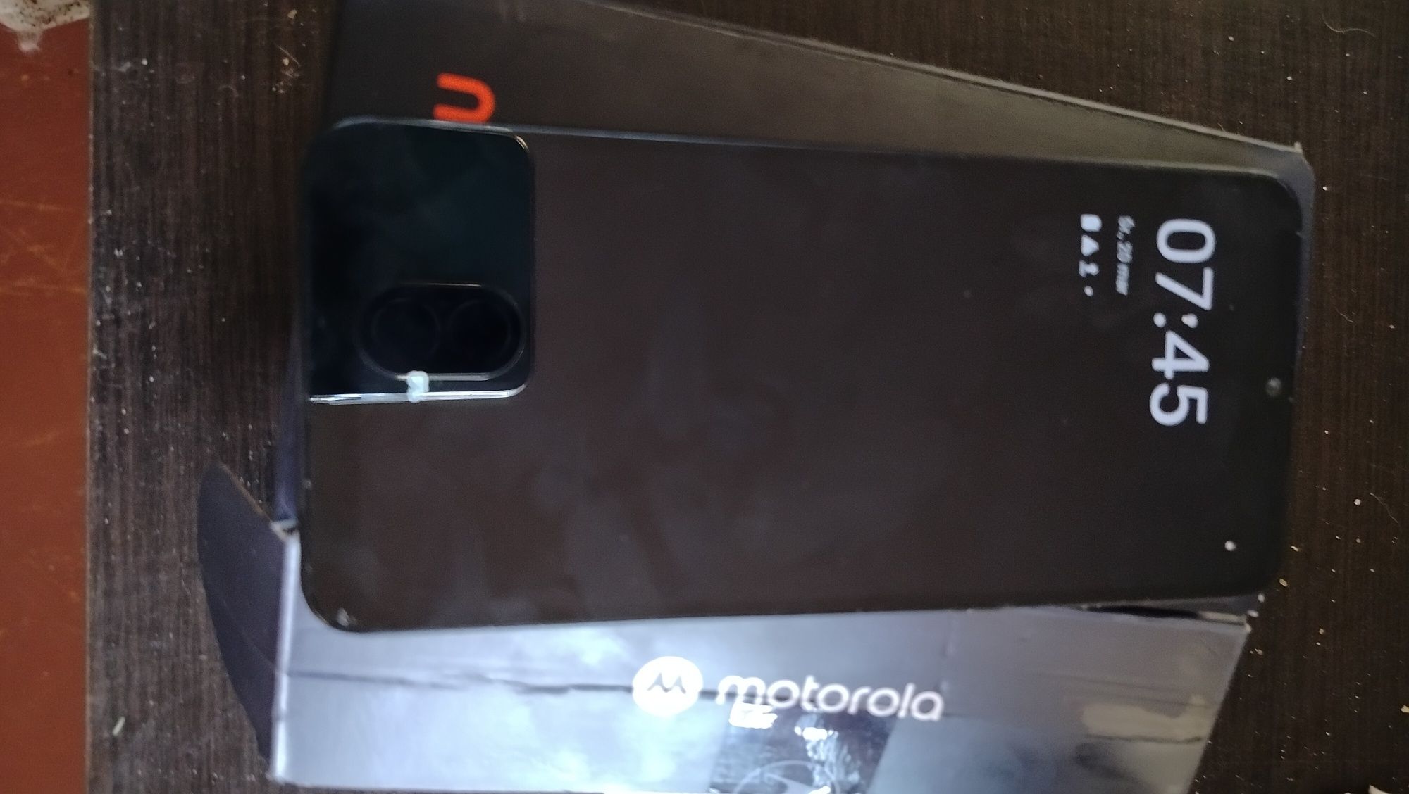 Motorola E13 telefon