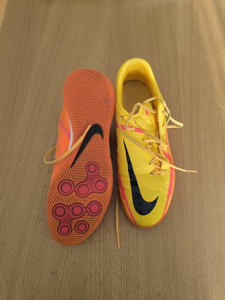 Sapatilhas de Futsal Nike
