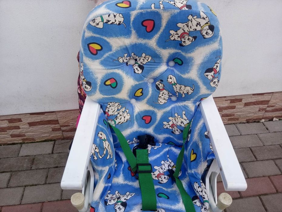 Krzesłko do karmienia