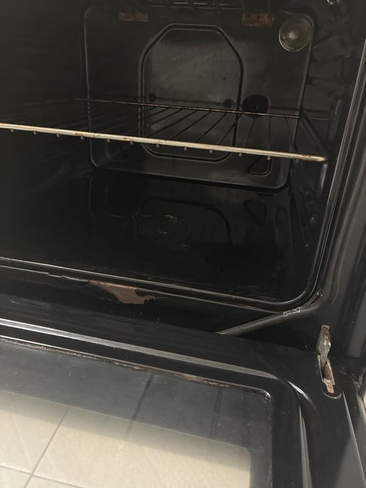 Forno indesit funciona
