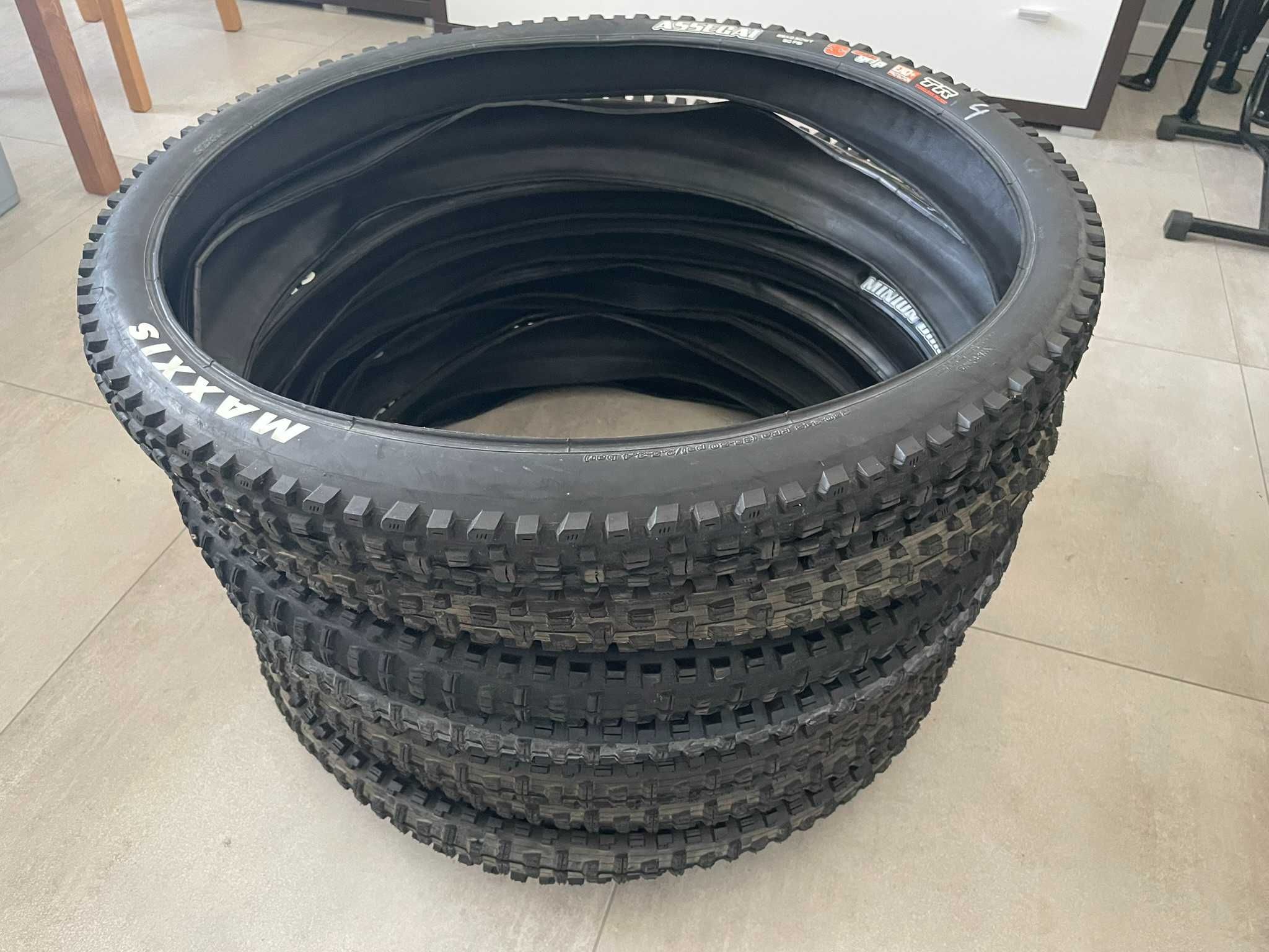 opona MAXXIS MINION DHR II 29x2.4 3CMaxx Grip /EXO+