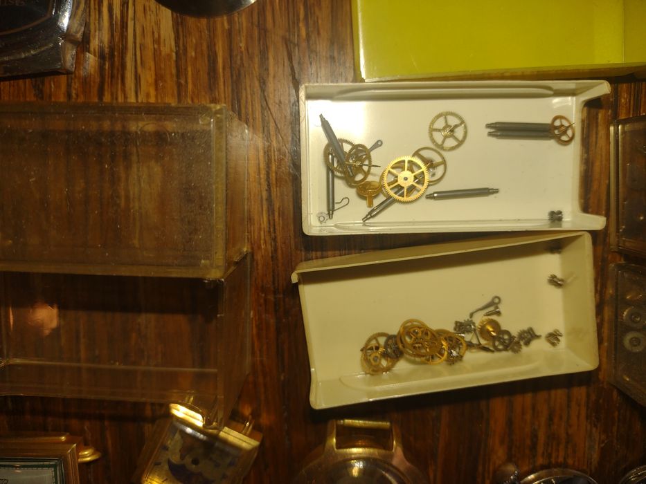 Zestaw części zegarmistrzowskich nr 79