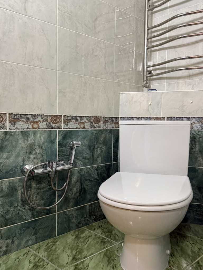 3к квартира з ремонтом, в цеглі, КОТЕЛ, кімнати роздільні, ТРЦ Київ
