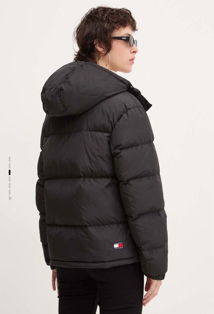 Куртка пуховик Tommy Hilfiger розмір S